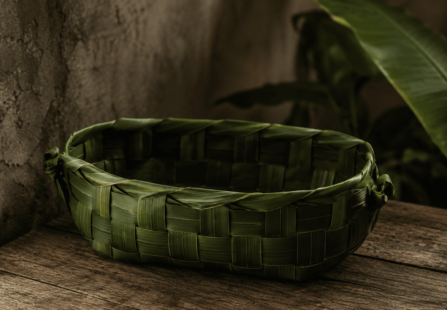 The basket of leaves behind Ca’Øriginale