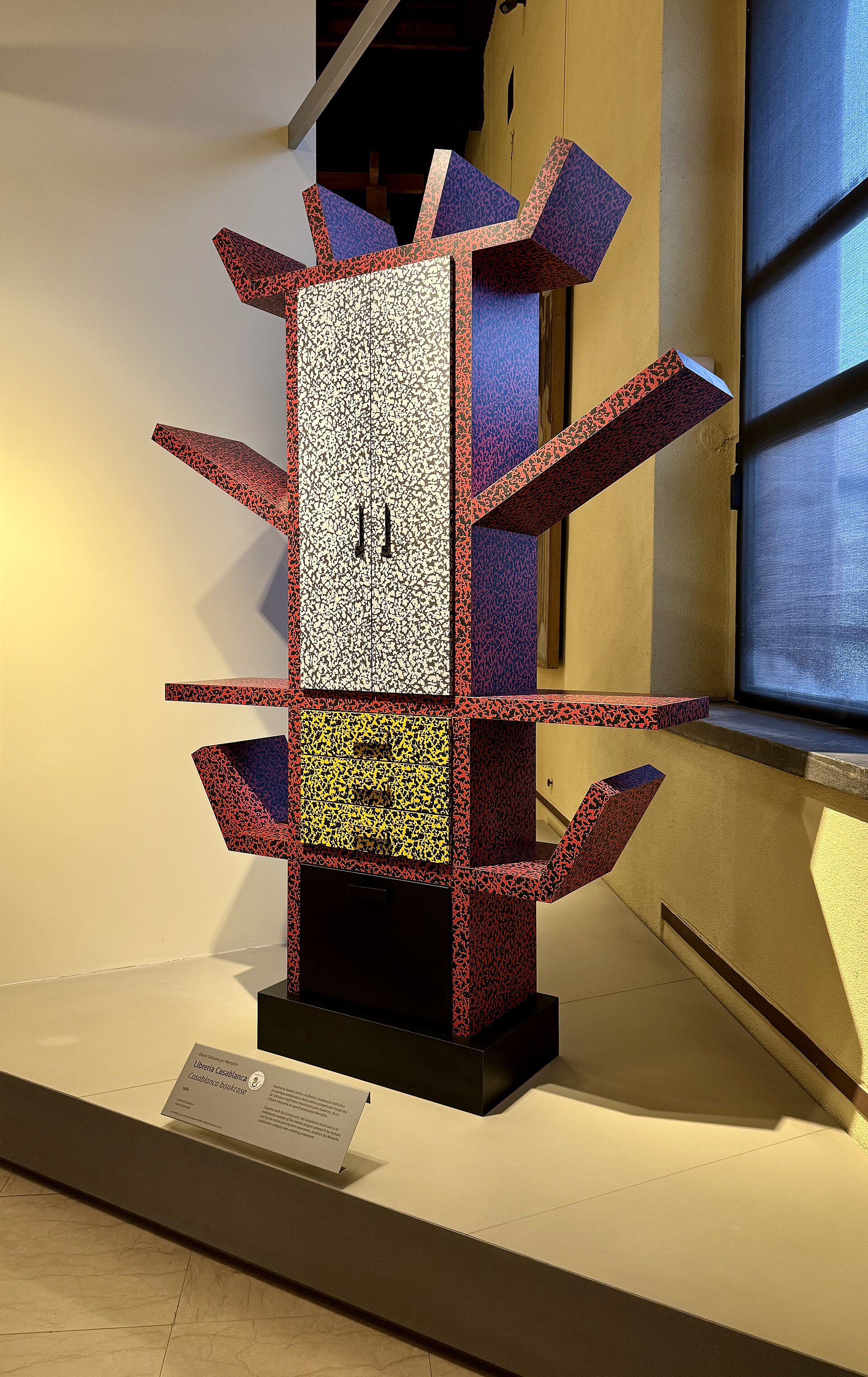Ettore Sottsass' Regal Casablanca für Memphis