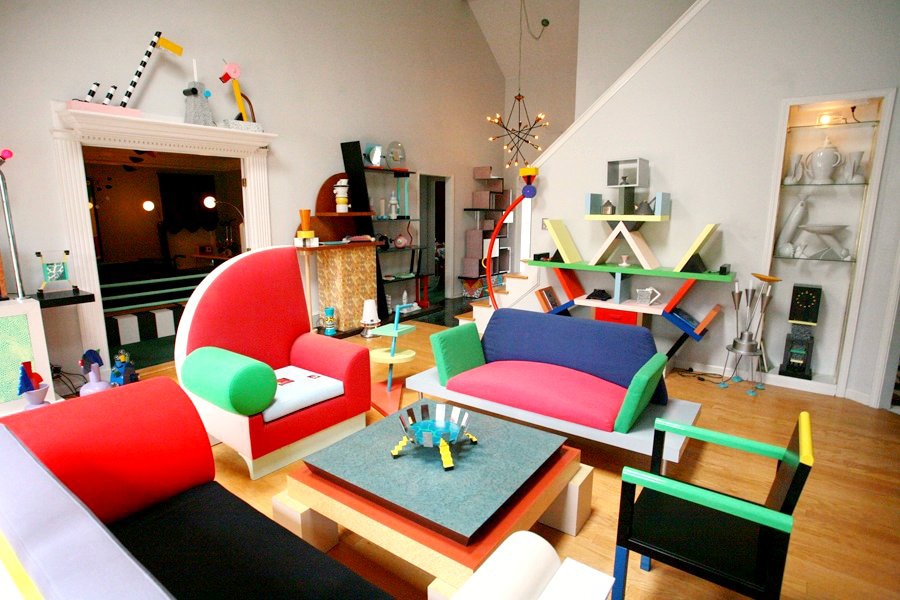 Objekte aus der Designsammlung Memphis Milano