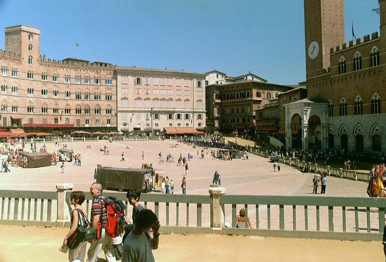 Piazza del Campo nach dem Rennen